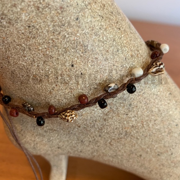 Mini Sea Shell Macrame Anklet – Dark Brown Adjustable Beach Boho Jewelry - Picture 2 of 6